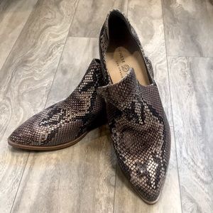 Chinese Laundry, snake skin booties